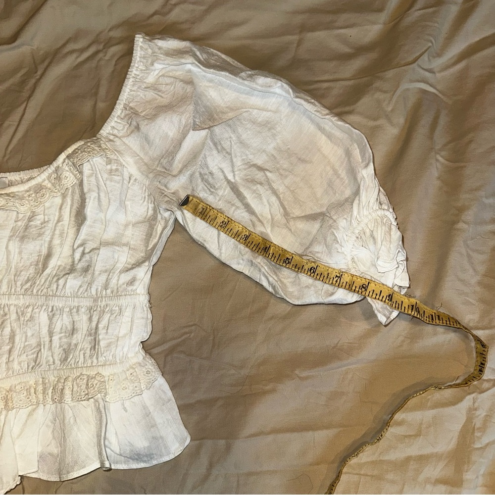 NWOT White Ruffle Cropped Top - Picture 6 of 9